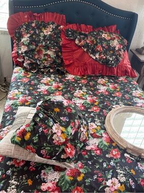 Ralph Lauren Black Floral Ruffled Quilt Set with Red Trim
